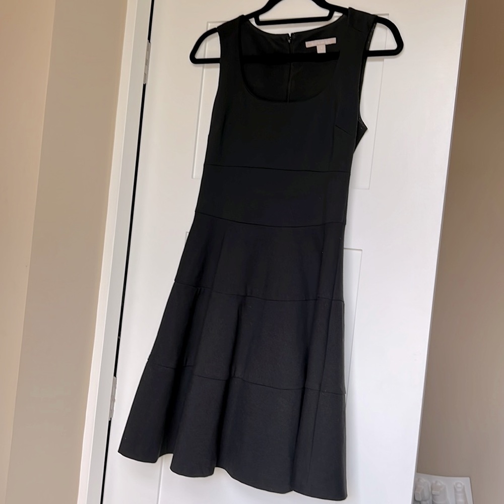 Banana Republic Black Fit and Flare A-line skirt Dress Size 4